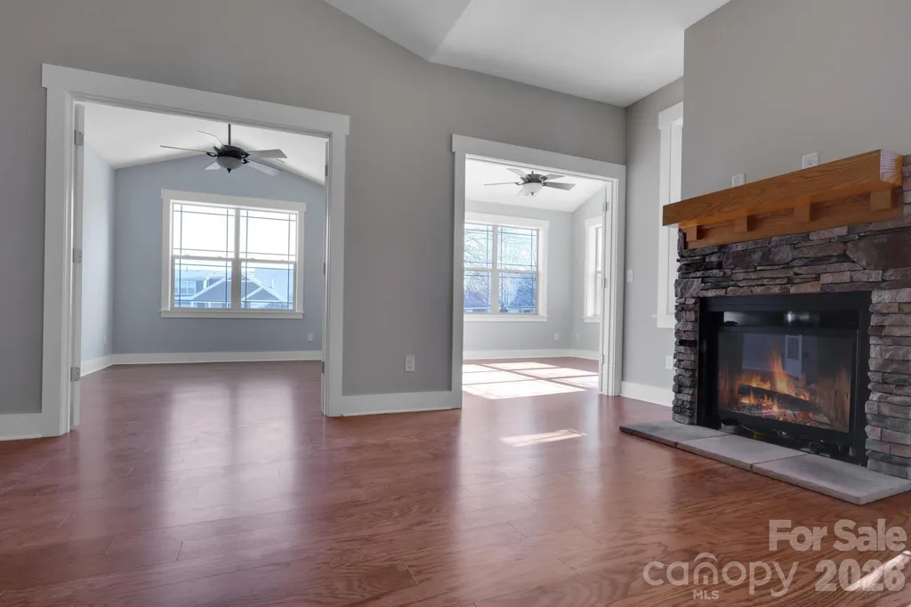 20 Brookstone Place Candler NC 28715