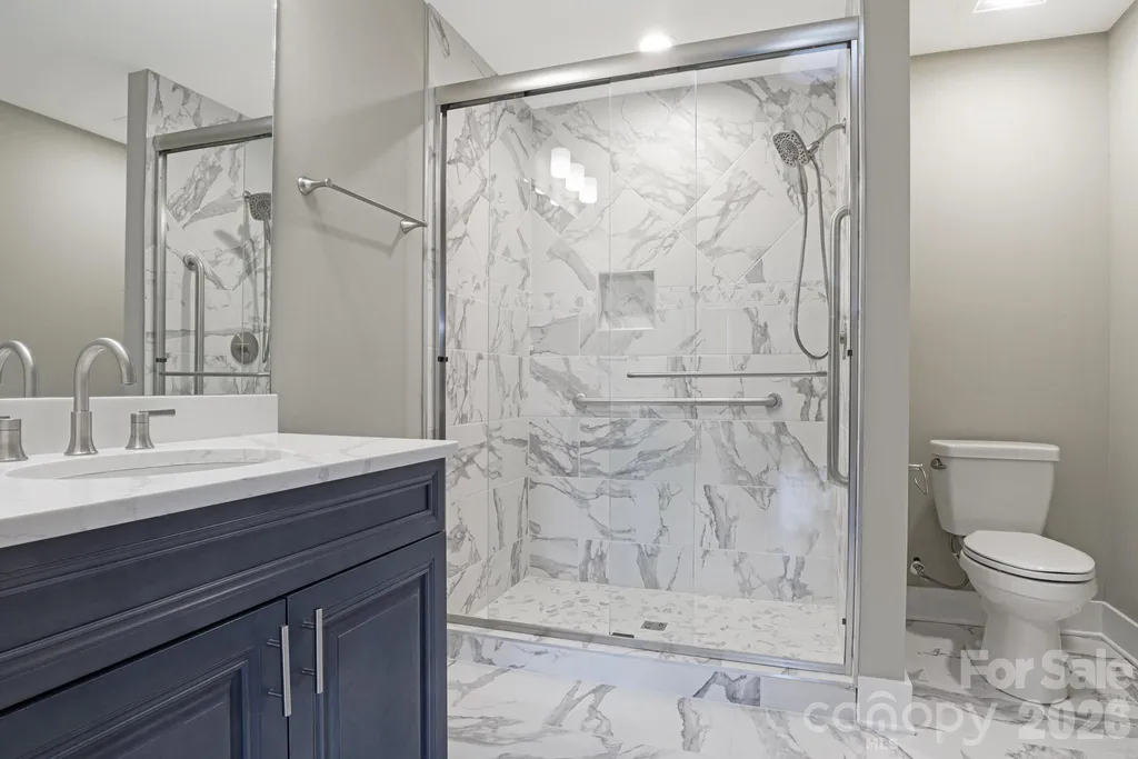 20 Brookstone Place Candler NC 28715