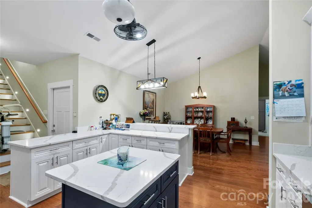 20 Brookstone Place Candler NC 28715