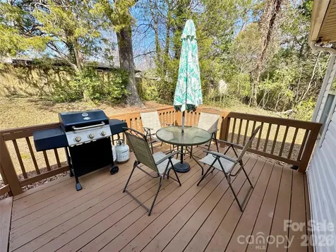 345 Dellwood Court SE Concord NC 28025