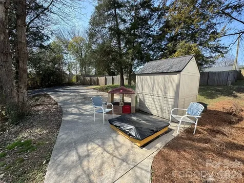 345 Dellwood Court SE Concord NC 28025