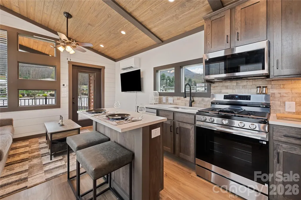 25 Getaway Lane Maggie Valley NC 28751
