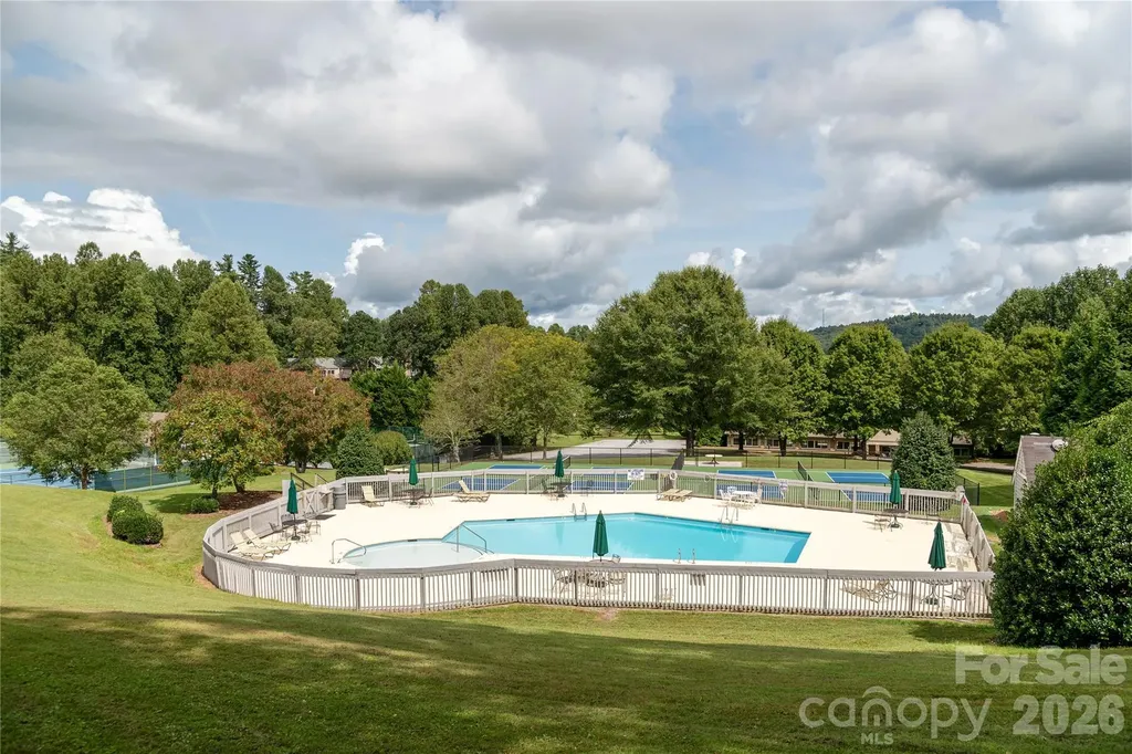 508 Cobblestone Lane Flat Rock NC 28731