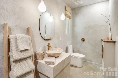 44 Azura Gardens Weaverville NC 28787