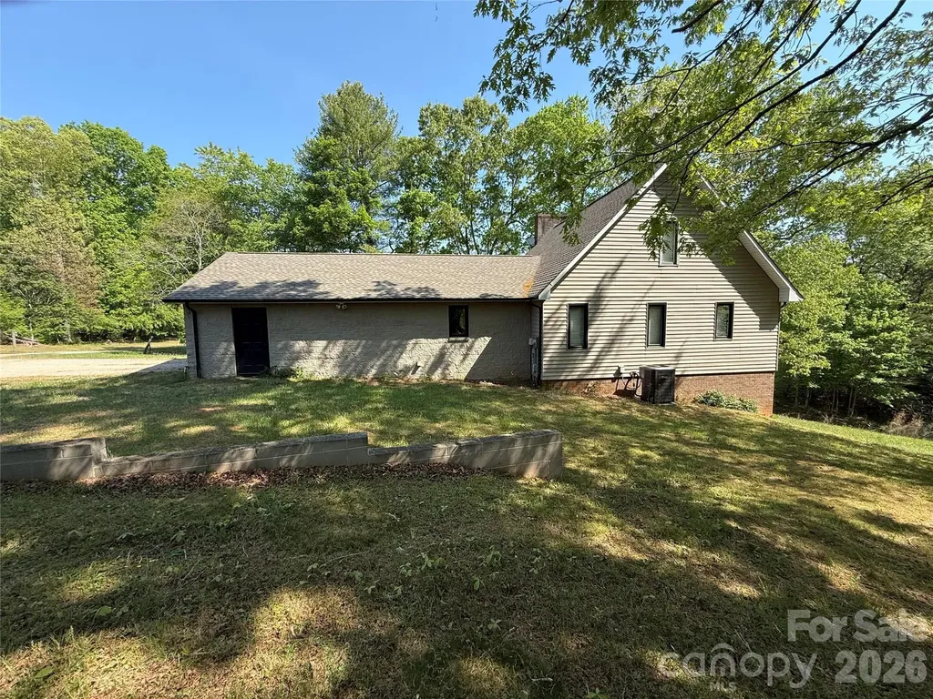 2922 Lovie Lane Hudson NC 28638