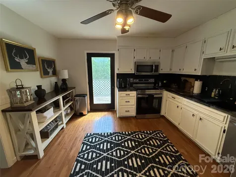 2922 Lovie Lane Hudson NC 28638