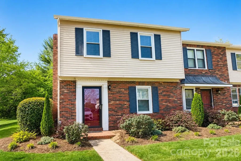 2705 N Center Street Hickory NC 28601