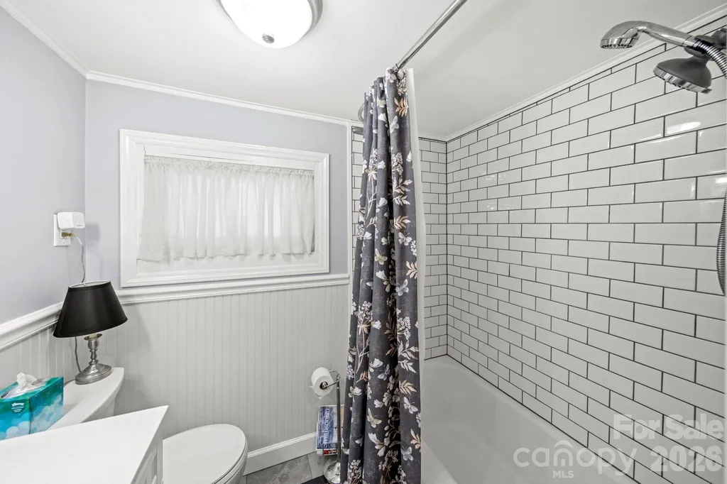 421 Tywood Street NE Lenoir NC 28645