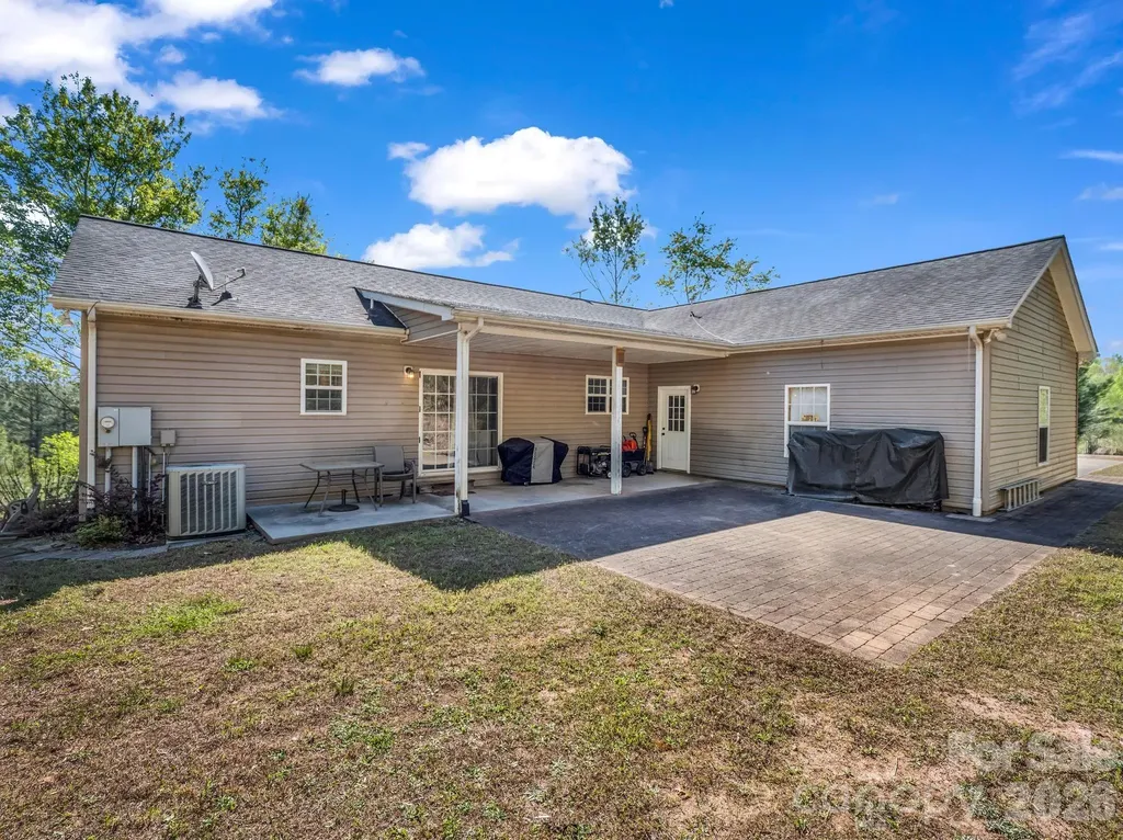426 River Road Rutherfordton NC 28139