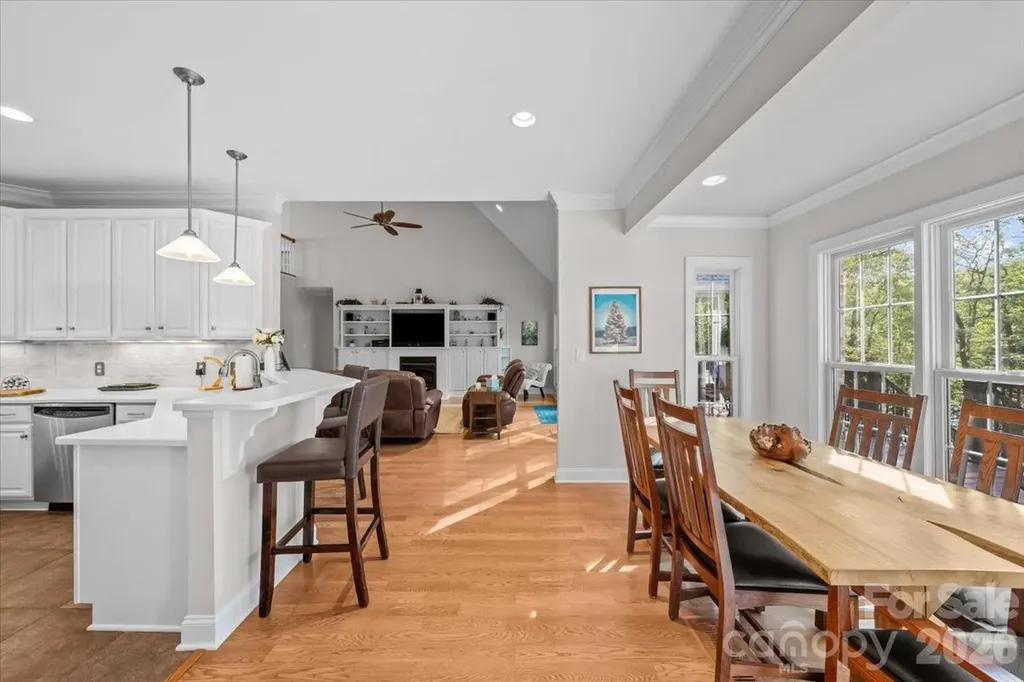 135 Harbor Drive W Lexington NC 27292