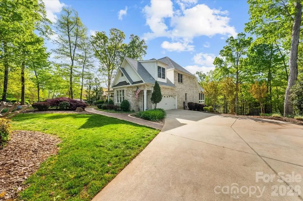 135 Harbor Drive W Lexington NC 27292