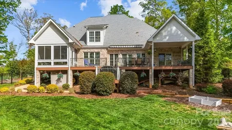 135 Harbor Drive W Lexington NC 27292