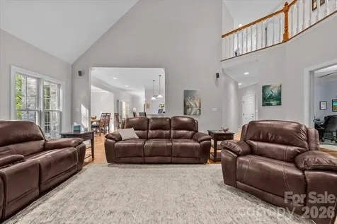 135 Harbor Drive W Lexington NC 27292
