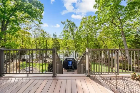 135 Harbor Drive W Lexington NC 27292