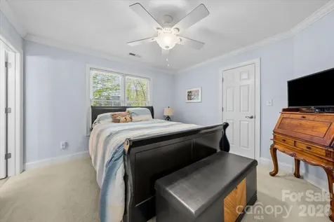 135 Harbor Drive W Lexington NC 27292