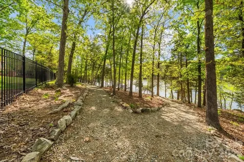 135 Harbor Drive W Lexington NC 27292