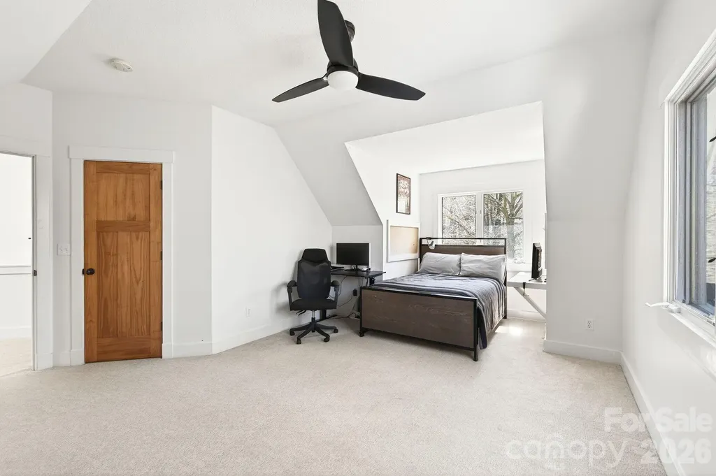 257 Jones Cove Road Asheville NC 28805