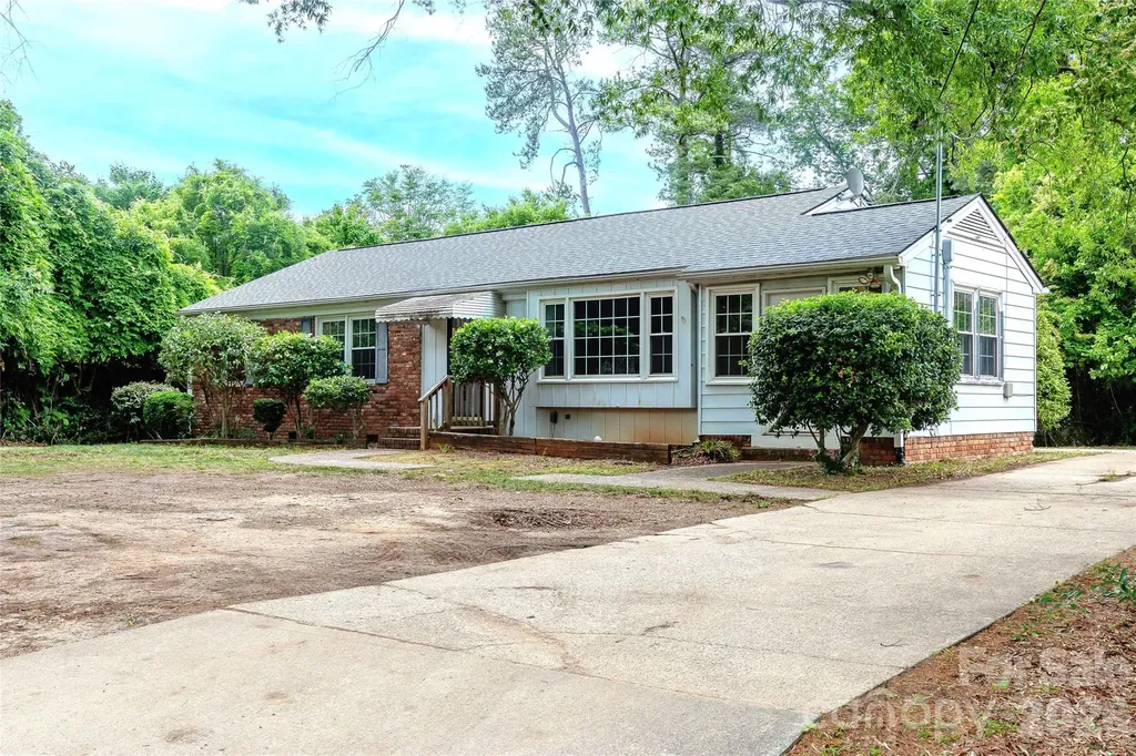 3428 Wade Avenue Raleigh NC 27607