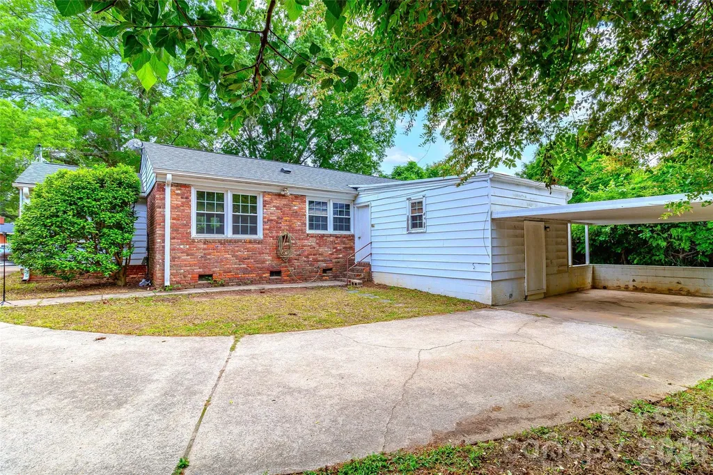 3428 Wade Avenue Raleigh NC 27607