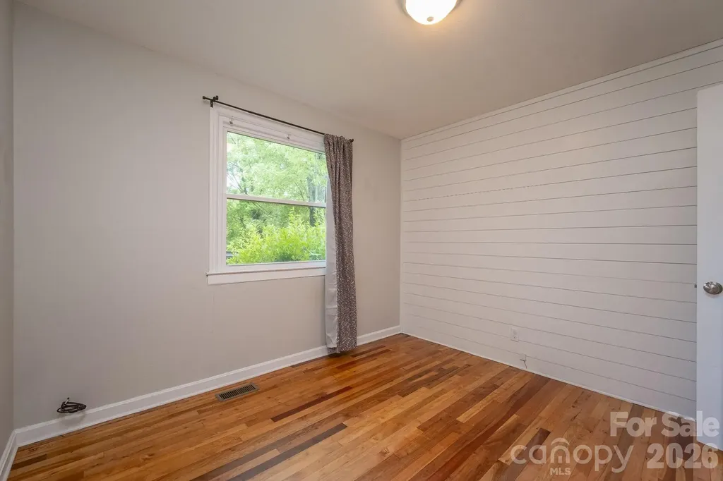 41 Trowbridge Lane Brevard NC 28712