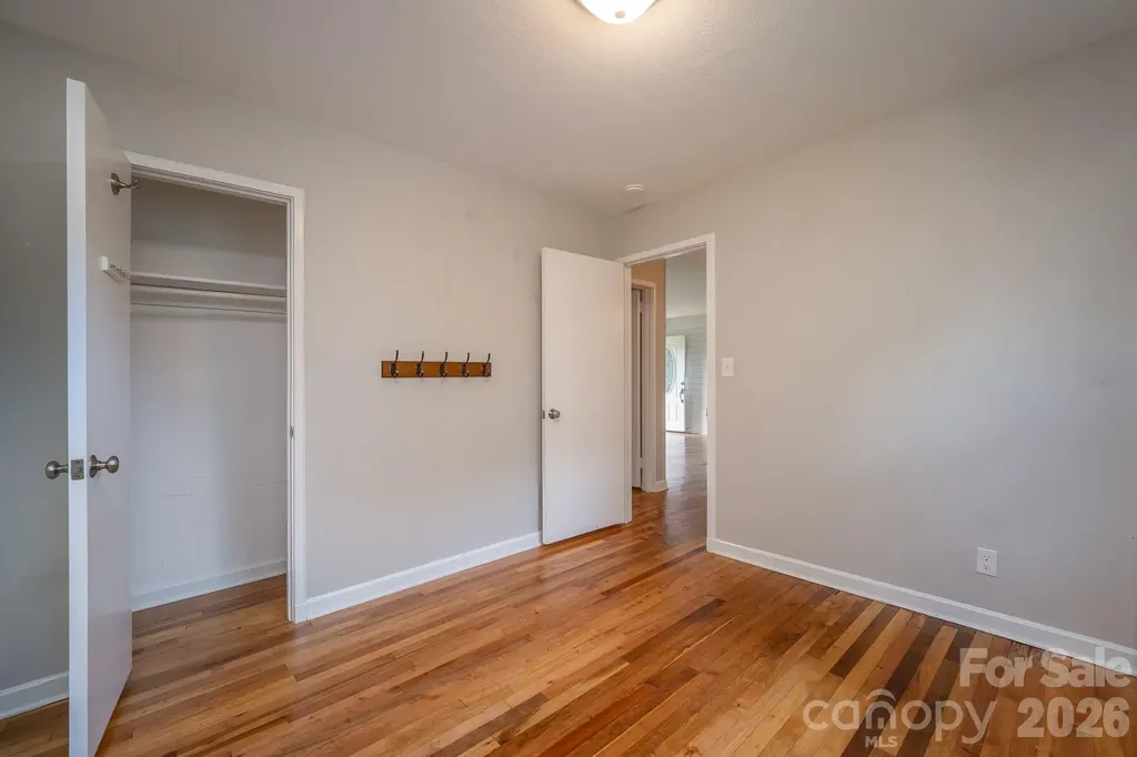 41 Trowbridge Lane Brevard NC 28712