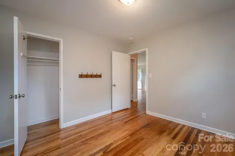 41 Trowbridge Lane Brevard NC 28712