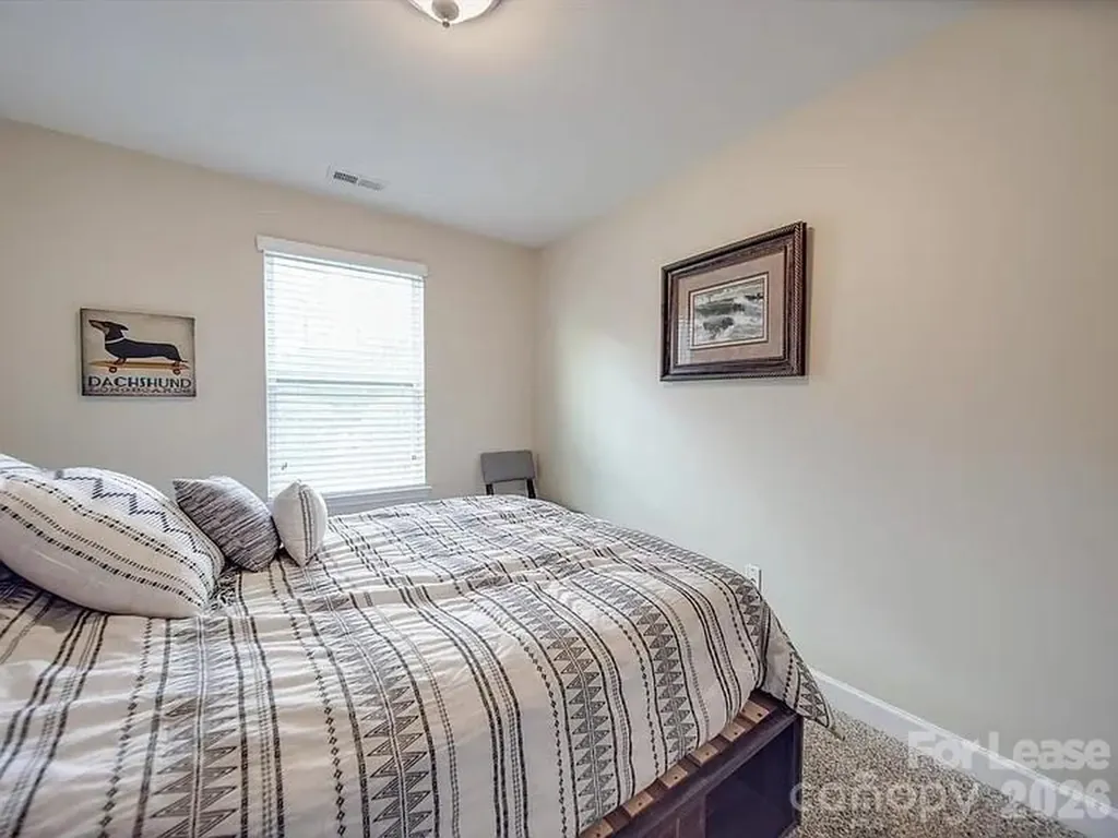 5657 Tipperlinn Way Charlotte NC 28278
