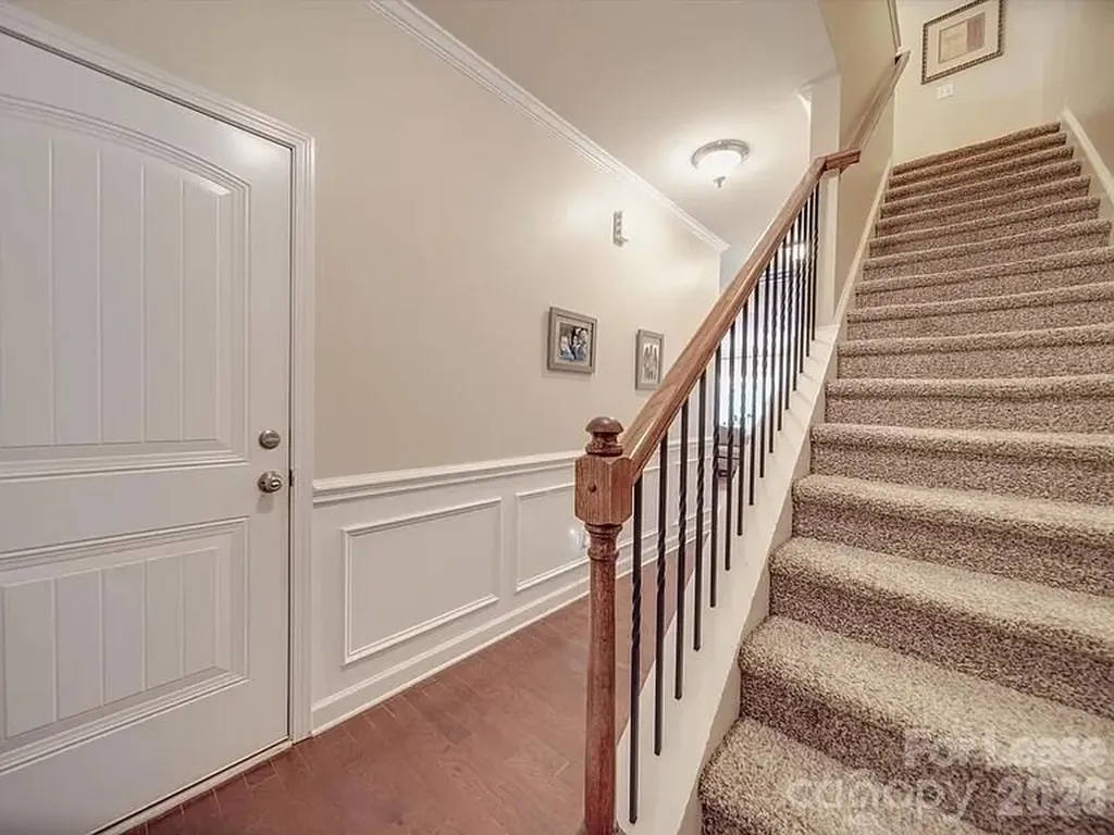 5657 Tipperlinn Way Charlotte NC 28278