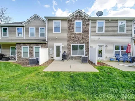 5657 Tipperlinn Way Charlotte NC 28278