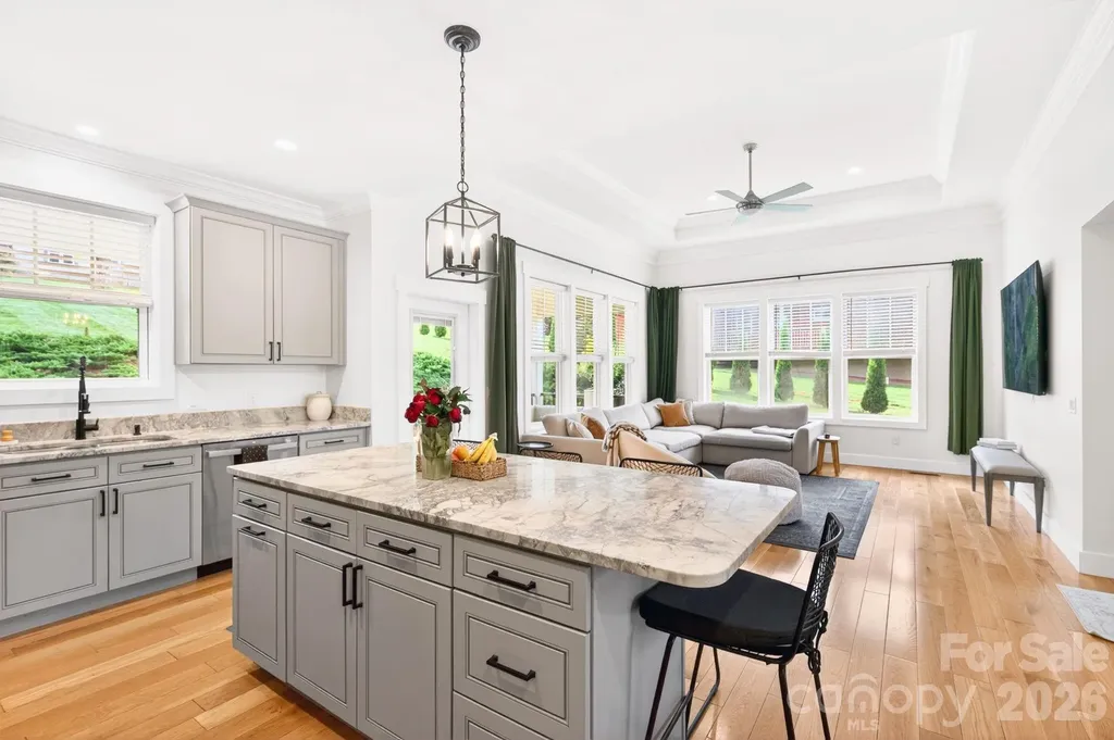 25 W Haven Drive Arden NC 28704