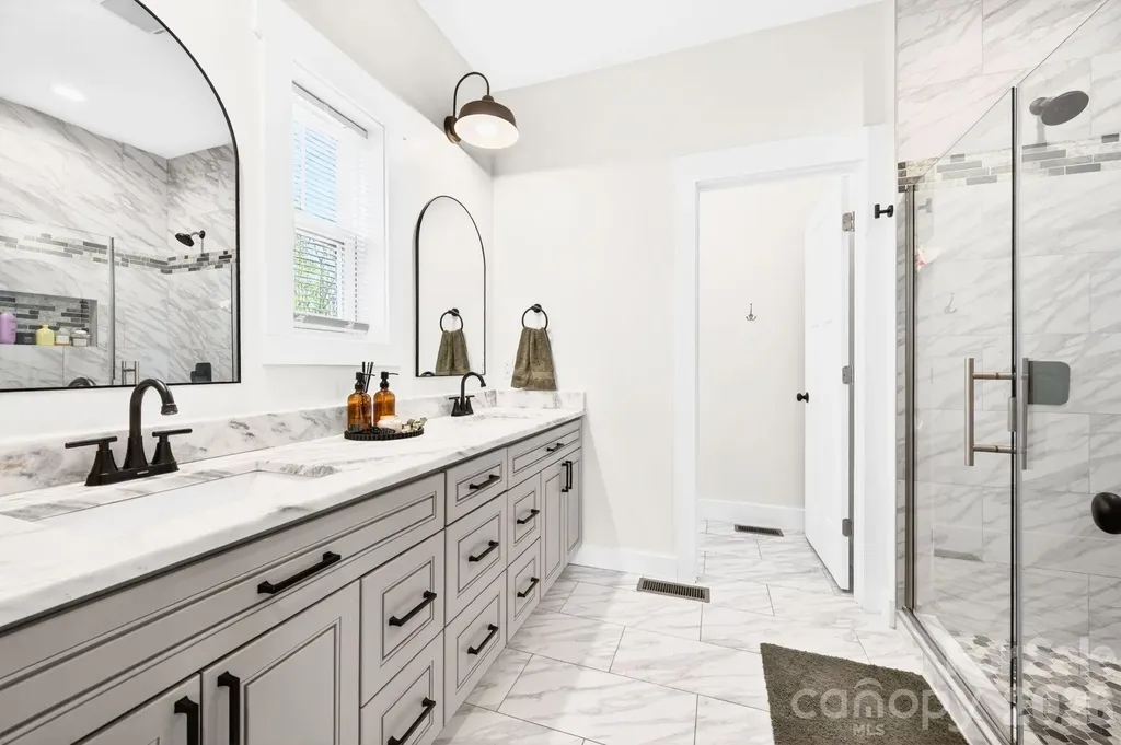 25 W Haven Drive Arden NC 28704