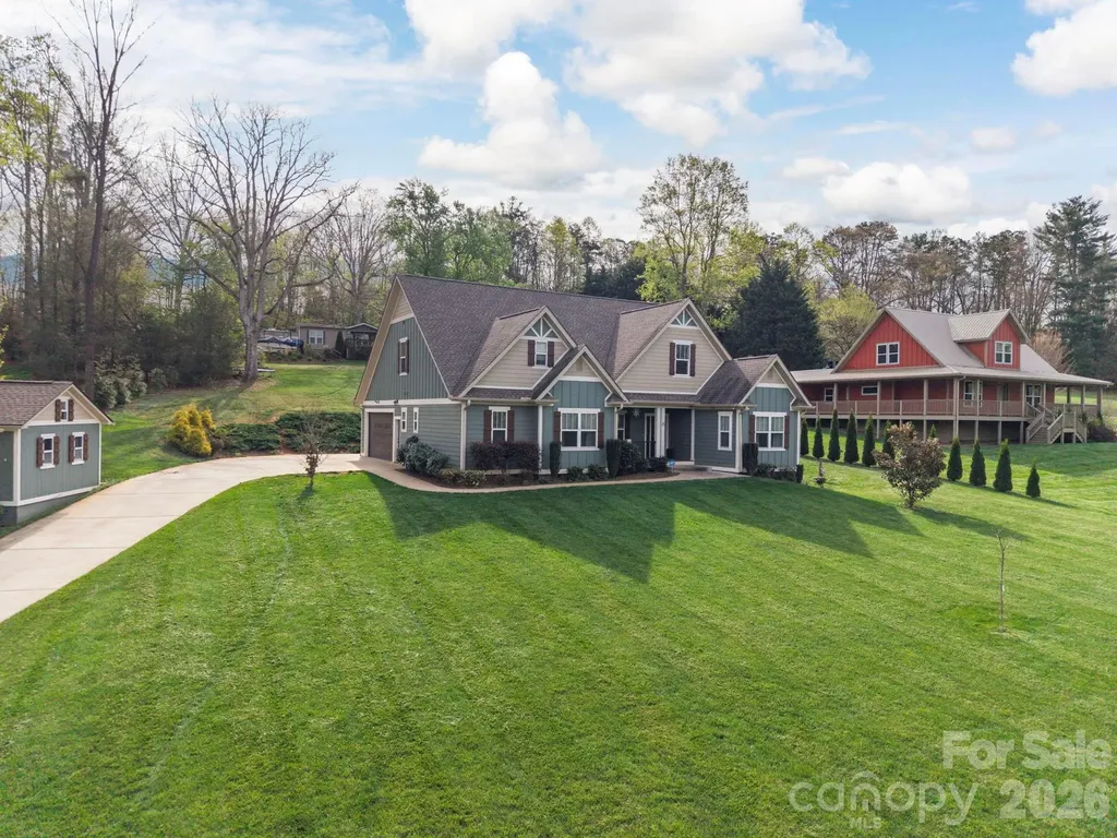 25 W Haven Drive Arden NC 28704