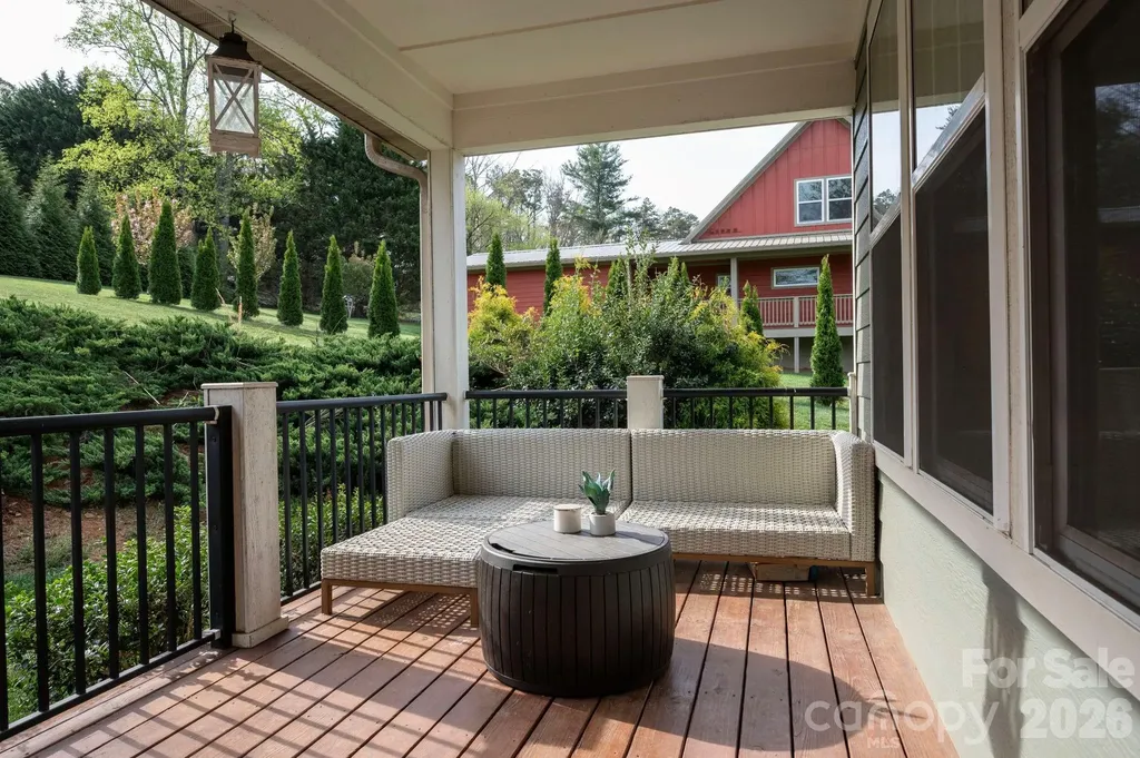 25 W Haven Drive Arden NC 28704