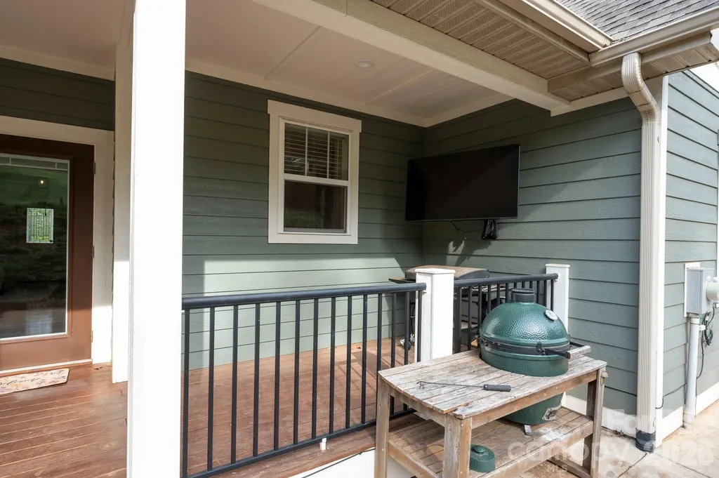 25 W Haven Drive Arden NC 28704