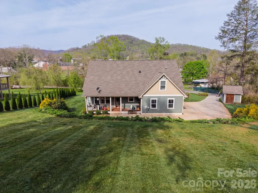 25 W Haven Drive Arden NC 28704