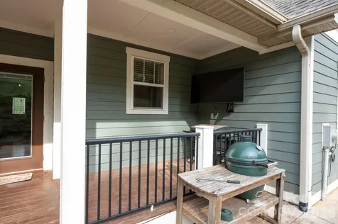 25 W Haven Drive Arden NC 28704