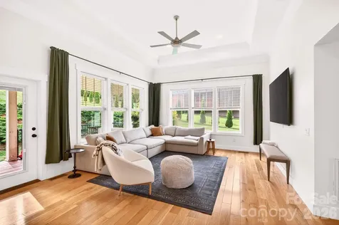 25 W Haven Drive Arden NC 28704