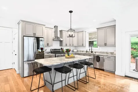 25 W Haven Drive Arden NC 28704