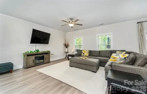 132 Tradesmen Trail Troutman NC 28166