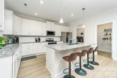 132 Tradesmen Trail Troutman NC 28166