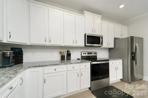 132 Tradesmen Trail Troutman NC 28166