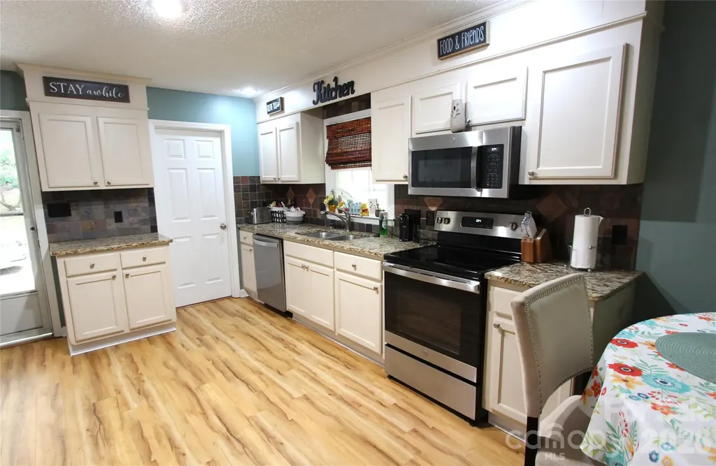 2600 Lakewood Drive Gastonia NC 28052