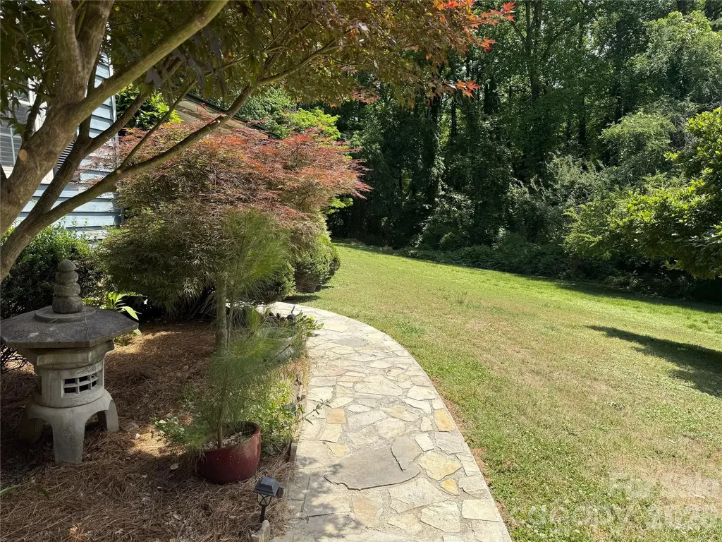 2600 Lakewood Drive Gastonia NC 28052