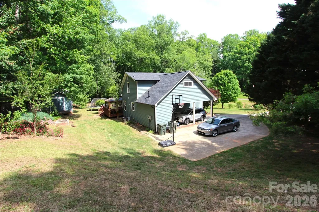 2600 Lakewood Drive Gastonia NC 28052