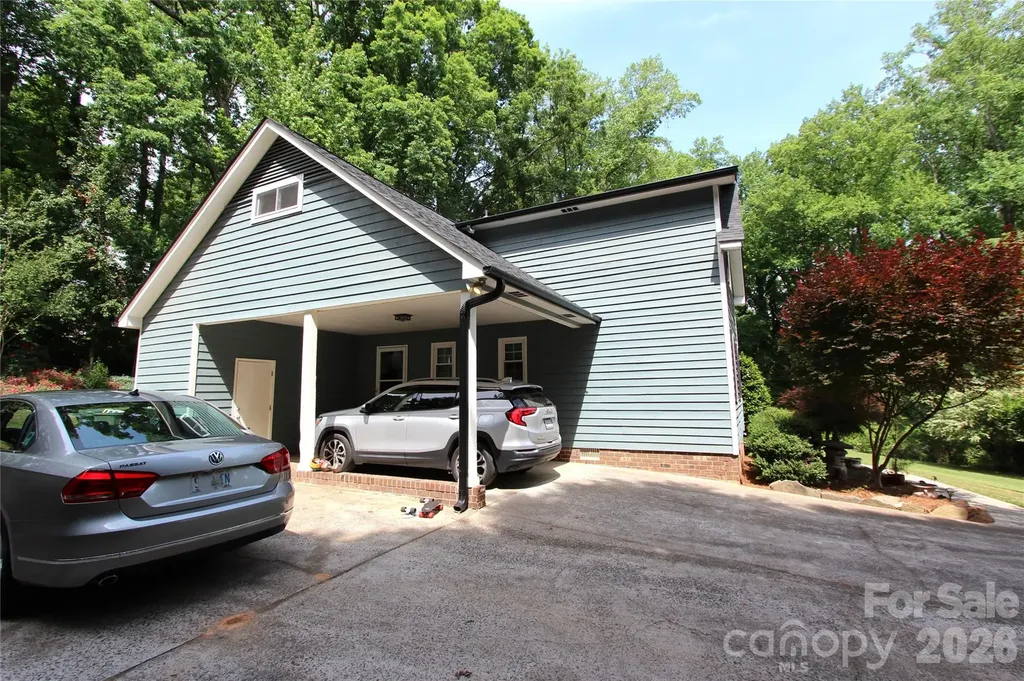 2600 Lakewood Drive Gastonia NC 28052
