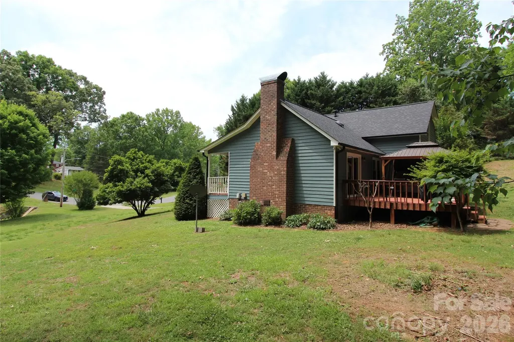 2600 Lakewood Drive Gastonia NC 28052