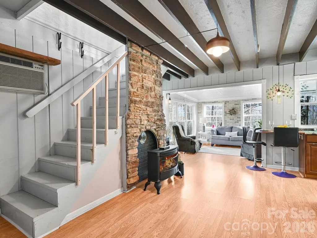 90 Davidson Gap Road Leicester NC 28748