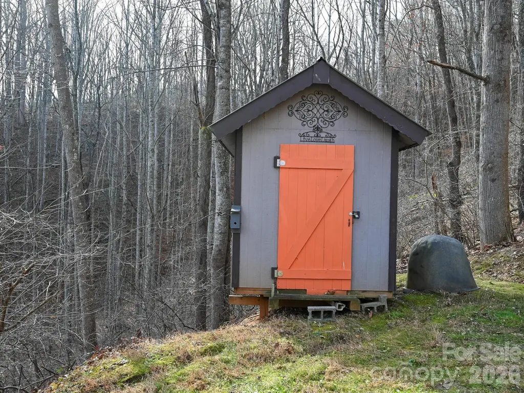 90 Davidson Gap Road Leicester NC 28748