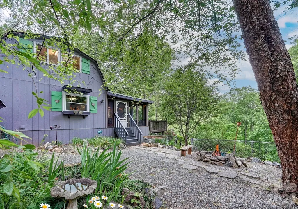 90 Davidson Gap Road Leicester NC 28748