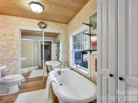 90 Davidson Gap Road Leicester NC 28748